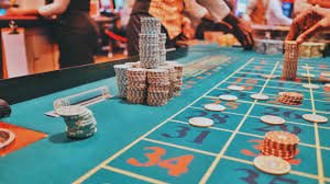Dealer showing ten, player holding hard eleven